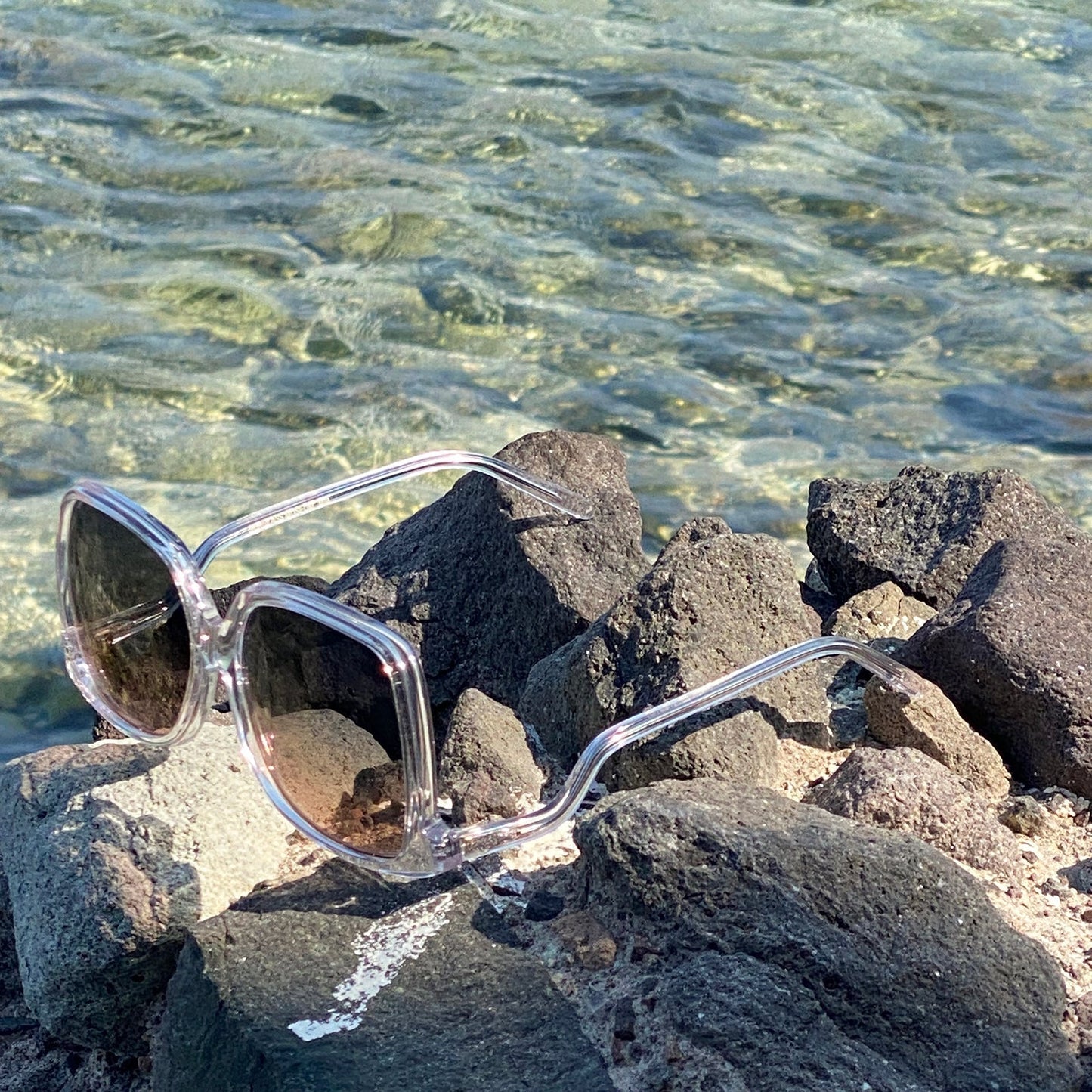 Granny-Chic Polarized Oversized Sunglass - Mia