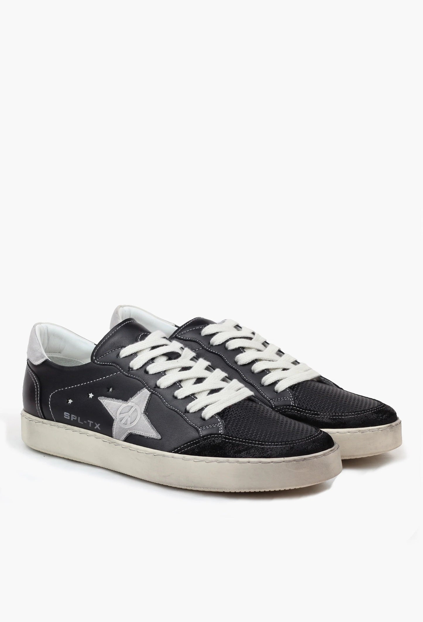 New Estrella Sneaker Matte Black