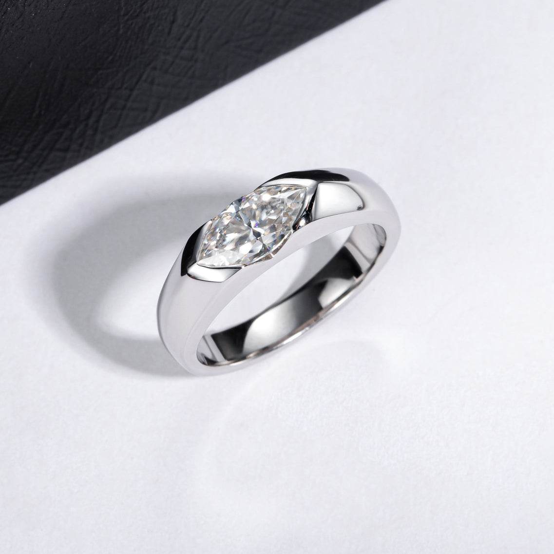 S925 18k Marquise Moissanite Wedding Engagement Ring, 5*10mm 1ct VVS D-Gragde Certified, 18K White Gold & Rhodium Plated Vintage-Inspired Luxury Solitaire for Her Him