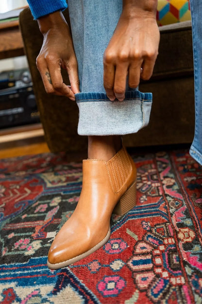 Judy Blue Mid Rise Thermal Bootcut Jeans