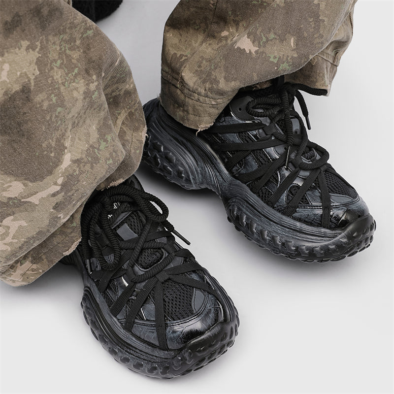 S8888 Black Tire Sneakers