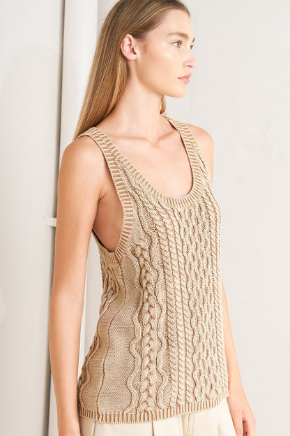 NEVER FORGET KNIT TANK TOP