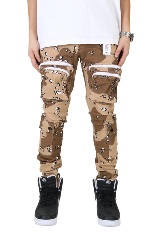 MONT Men's premium twill desert camo pattern cargo pants.