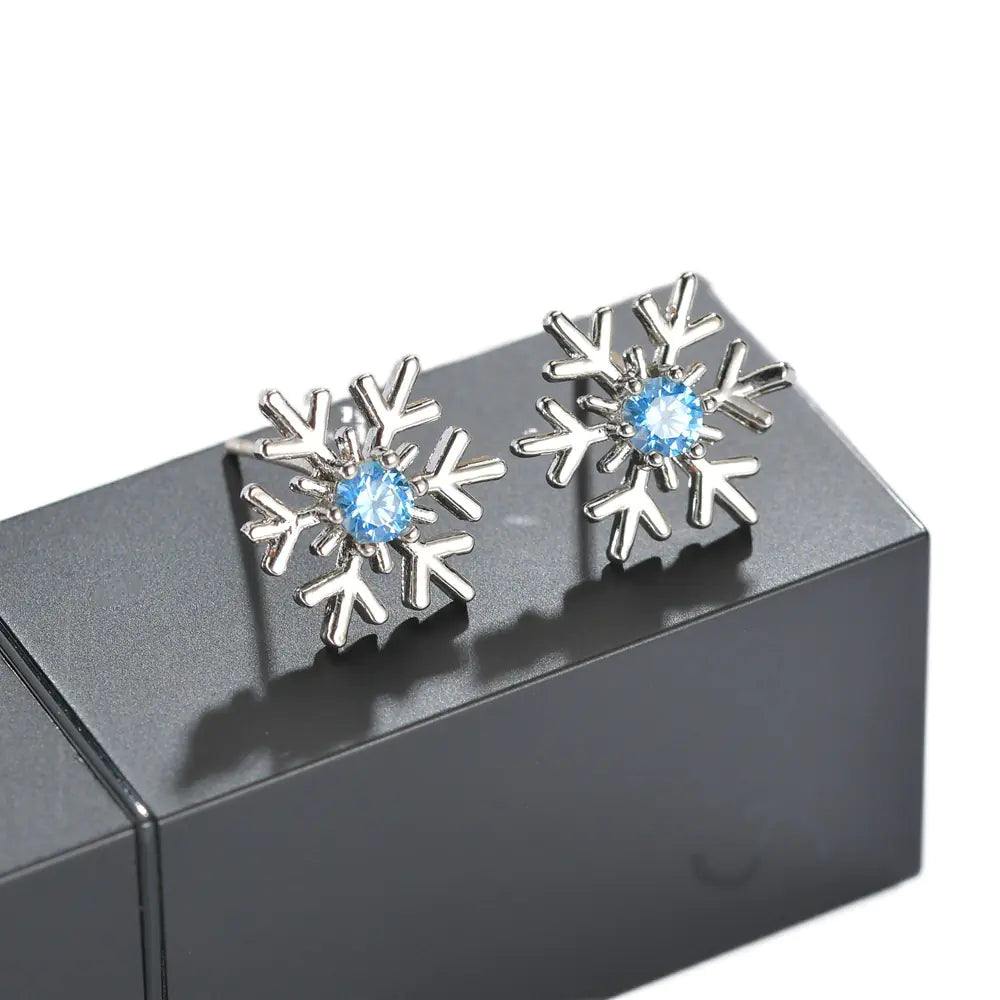 S925 Silver Flower Stud Earrings  Trendy and Versatile