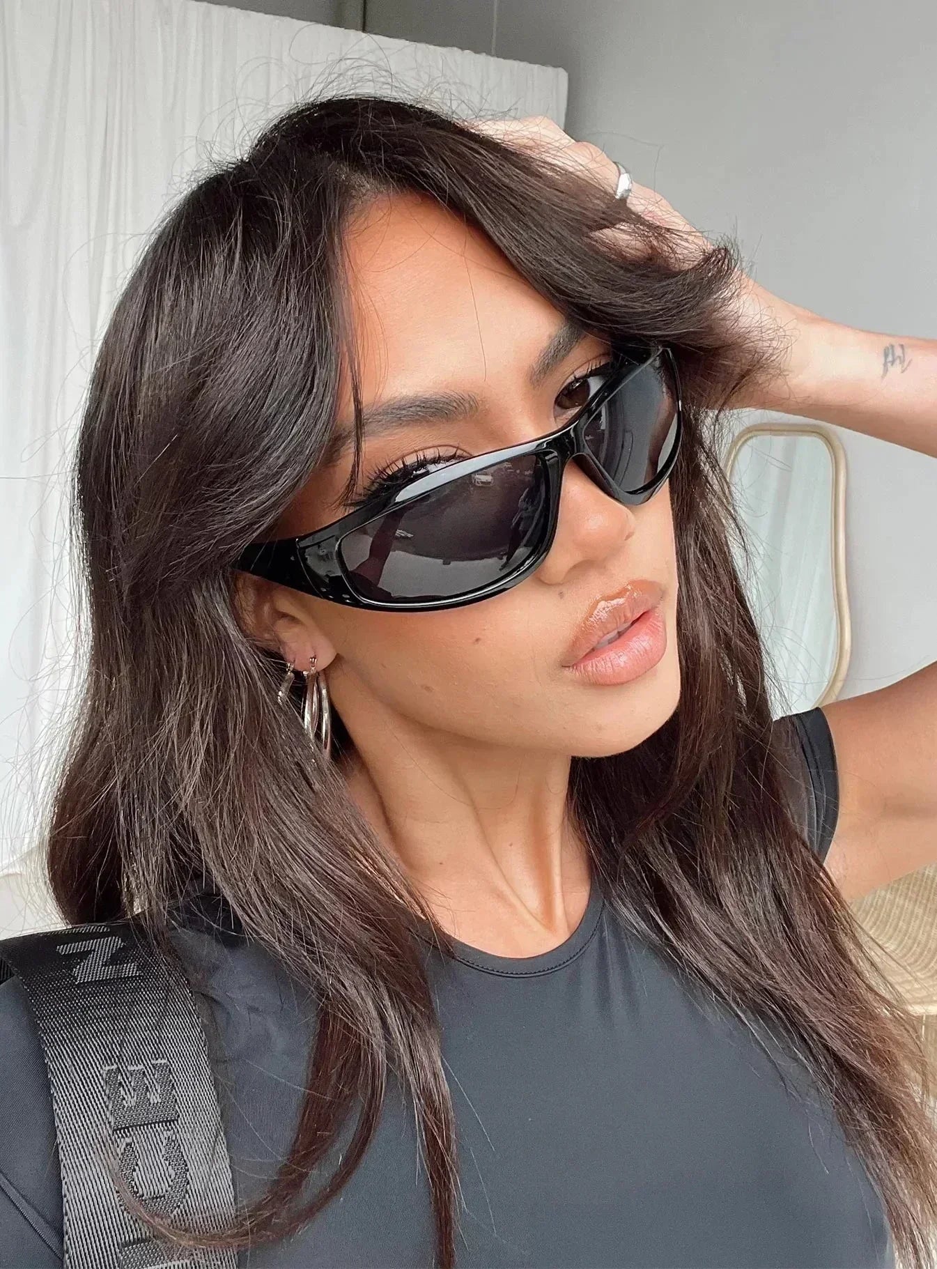 Unique Y2K Designer Luxury Sunglasses Women Rectangle Big Frame Sun Glasses For Men Outdoor UV Protection Classic 2000S Black Sh