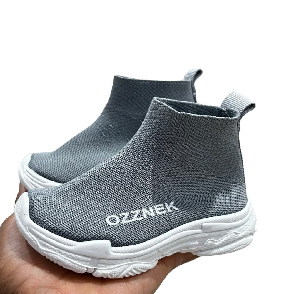 Kids’ Slip-On Sneakers – Lightweight, Flexible & Anti-Slip