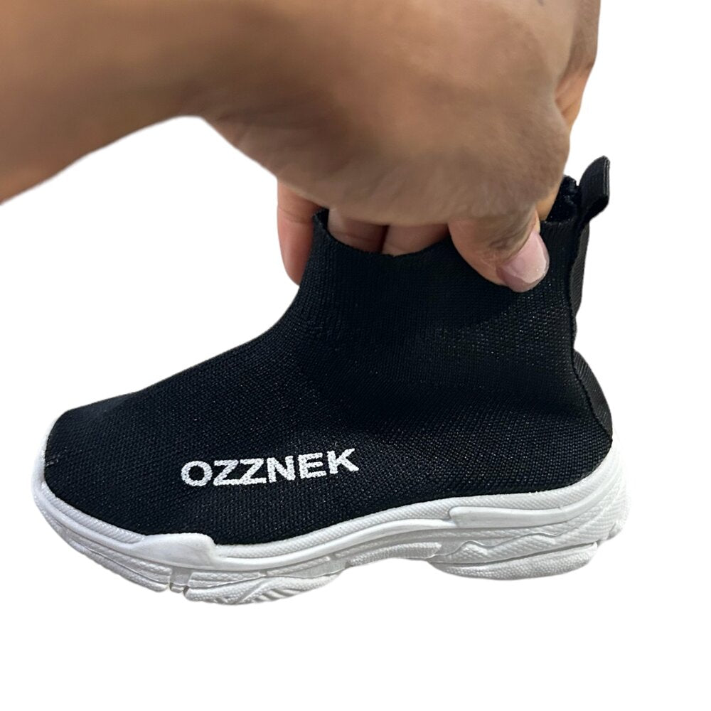 Kids’ Slip-On Sneakers – Lightweight, Flexible & Anti-Slip